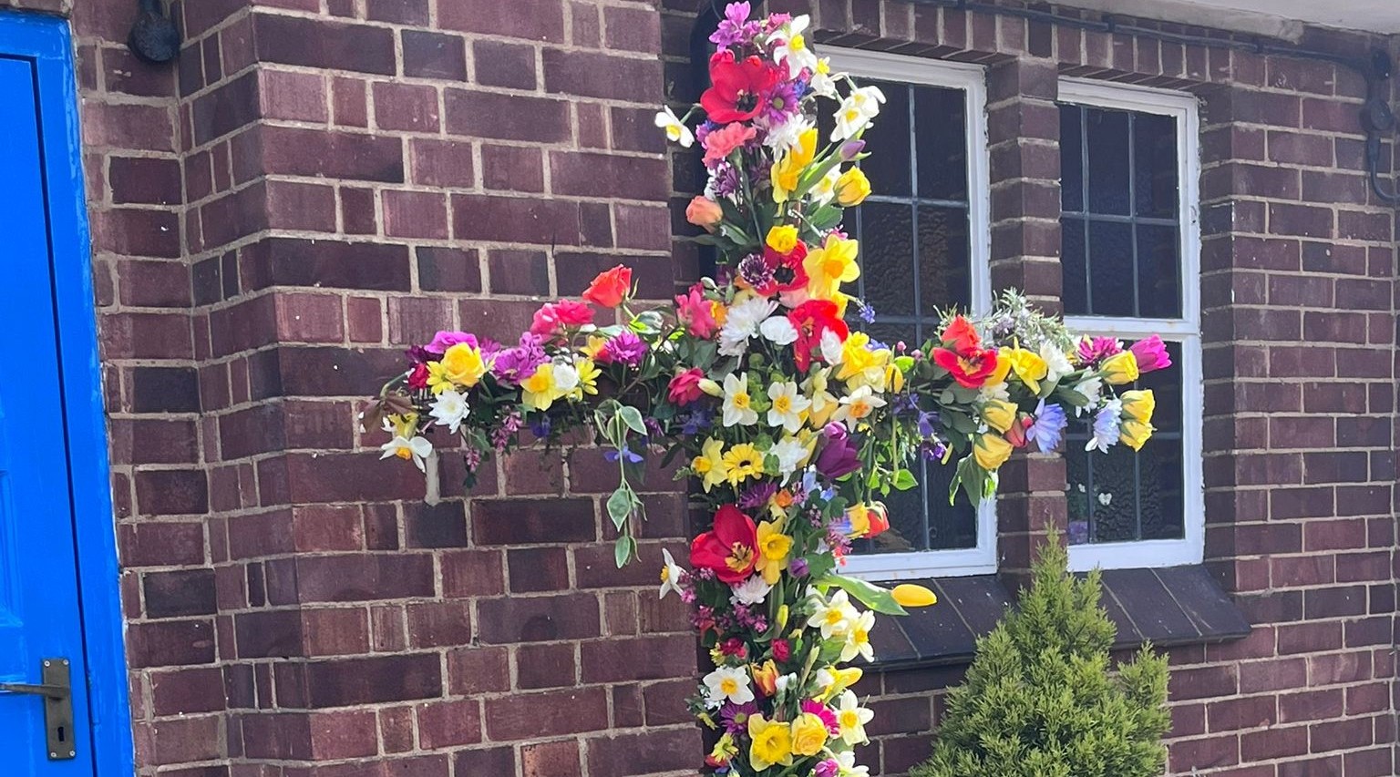 Welcome 
*to Christ Church Baptist, Kings Langley*ABOUT US